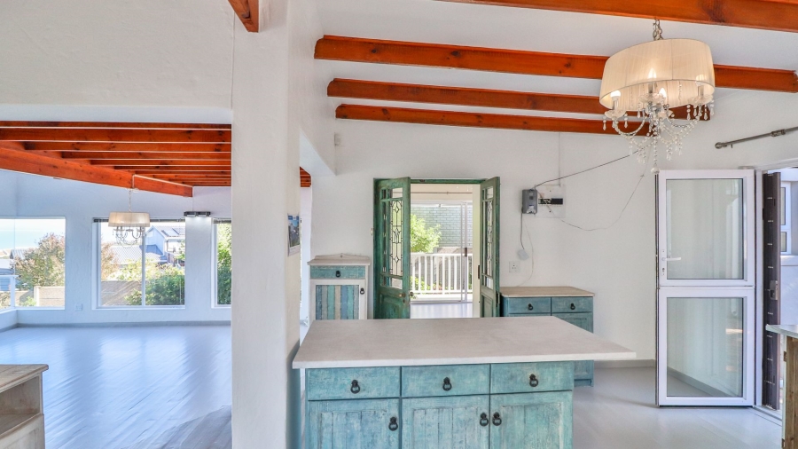 To Let 3 Bedroom Property for Rent in Dana Bay Western Cape